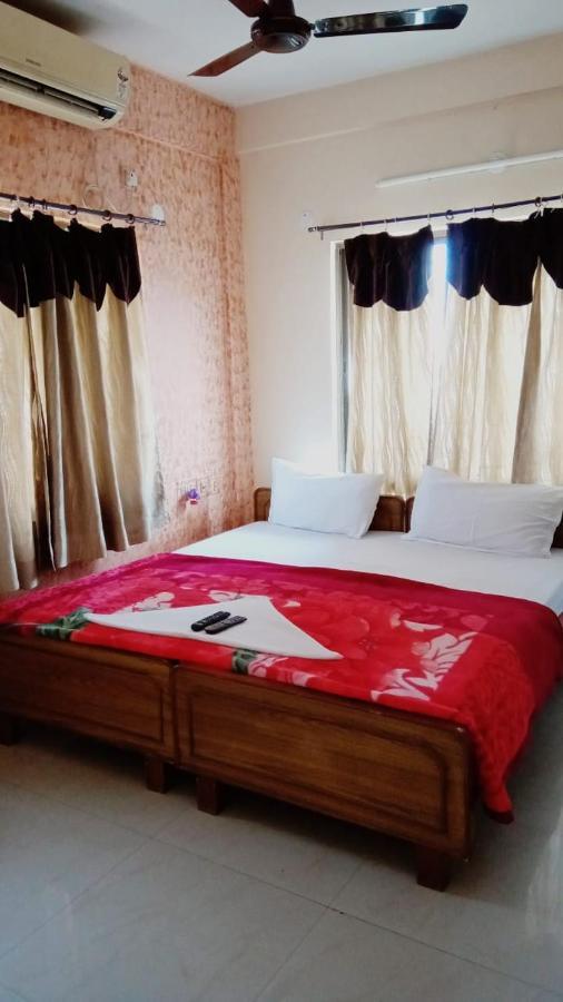 The Tavern Orchid Hotel Kalküta Dış mekan fotoğraf