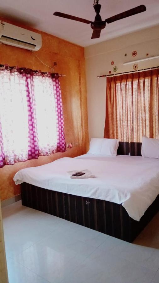 The Tavern Orchid Hotel Kalküta Dış mekan fotoğraf